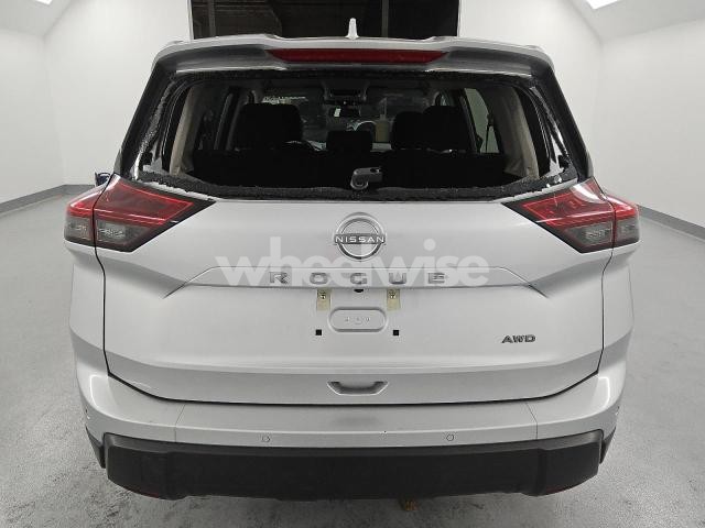 Photo 2 of 2025 NISSAN ROGUE SV (VIN 5N1BT3BB0SC823024)