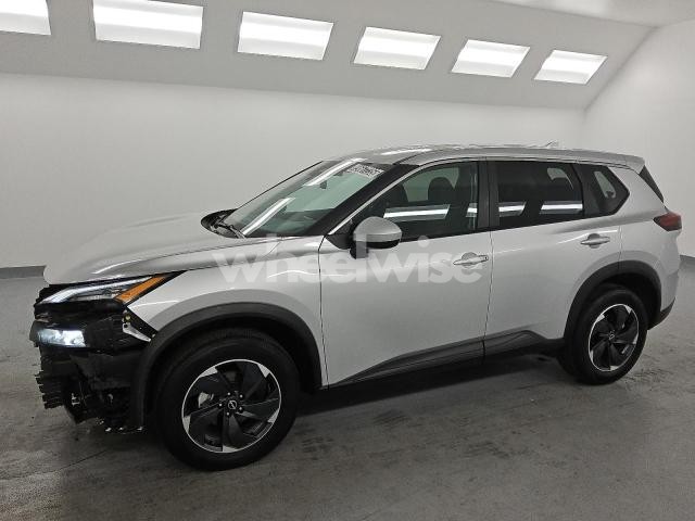 Photo 4 of 2025 NISSAN ROGUE SV (VIN 5N1BT3BB0SC823024)
