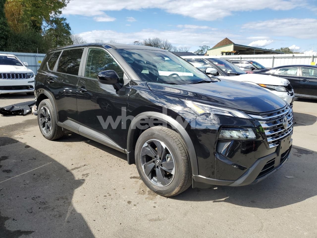 Photo 4 of 2025 NISSAN ROGUE SV (VIN 5N1BT3BB0SC848795)