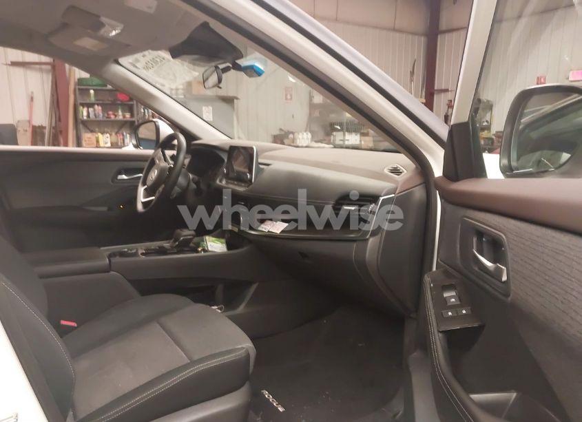 Photo 5 of 2023 Nissan Rogue SV INTELLIGENT AWD (VIN 5N1BT3BB1PC684481)