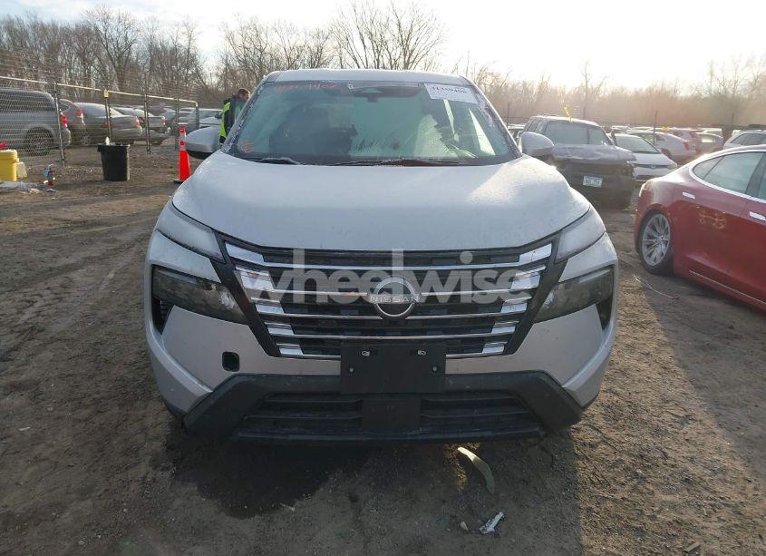 Photo 12 of 2024 Nissan Rogue SV INTELLIGENT AWD (VIN 5N1BT3BB1RC704604)