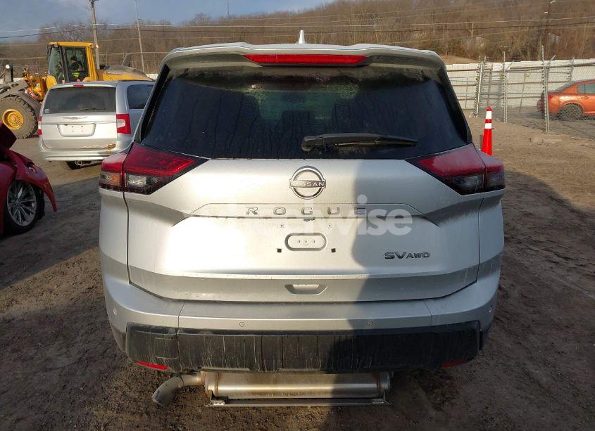 Photo 16 of 2024 Nissan Rogue SV INTELLIGENT AWD (VIN 5N1BT3BB1RC704604)