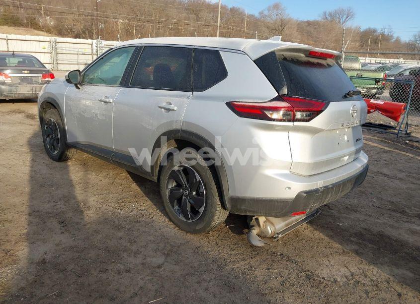 Photo 3 of 2024 Nissan Rogue SV INTELLIGENT AWD (VIN 5N1BT3BB1RC704604)