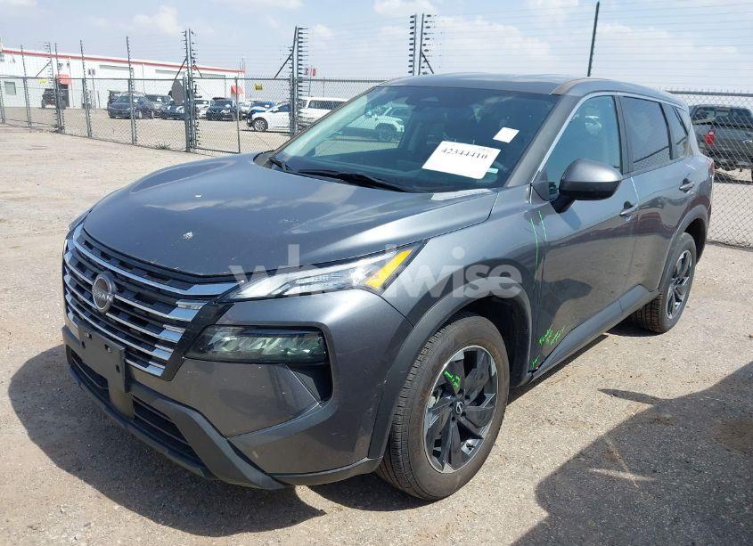 Photo 2 of 2024 Nissan Rogue SV INTELLIGENT AWD (VIN 5N1BT3BB1RC708927)