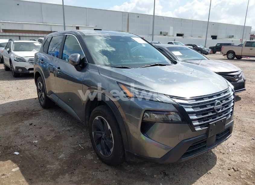 2024 Nissan Rogue SV INTELLIGENT AWD (VIN 5N1BT3BB1RC721872) main photo