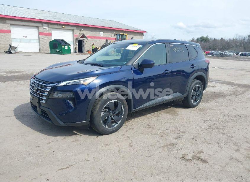 Photo 2 of 2024 Nissan Rogue SV INTELLIGENT AWD (VIN 5N1BT3BB1RC748733)