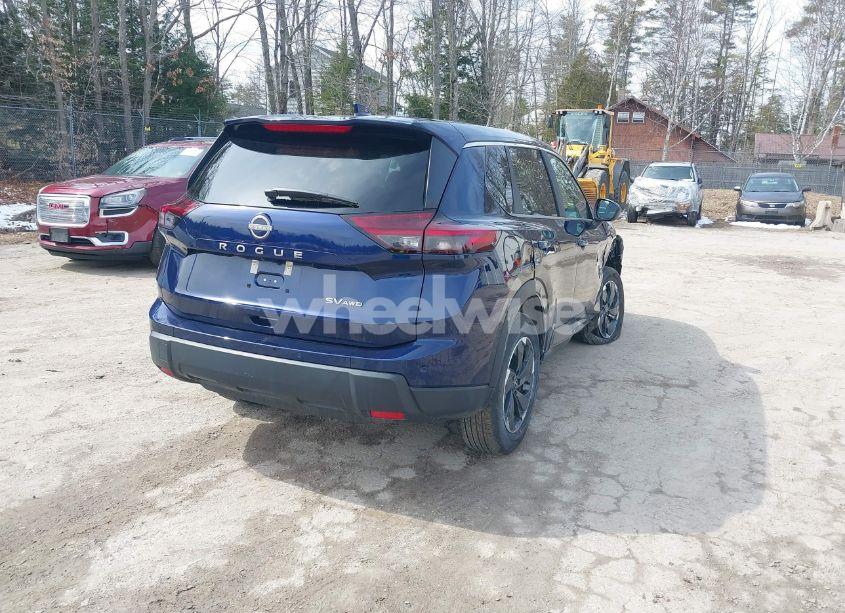 Photo 4 of 2024 Nissan Rogue SV INTELLIGENT AWD (VIN 5N1BT3BB1RC748733)
