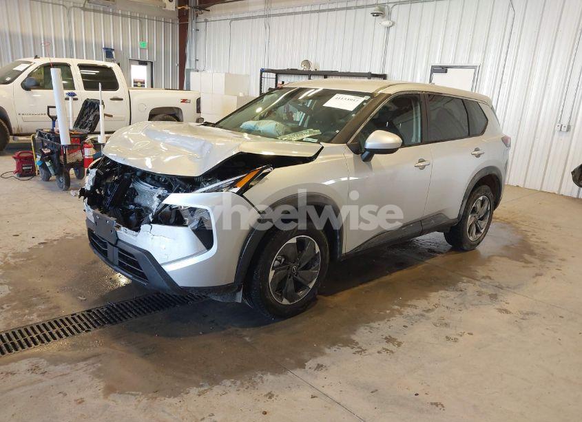 Photo 2 of 2024 Nissan Rogue SV INTELLIGENT AWD (VIN 5N1BT3BB2RC678952)
