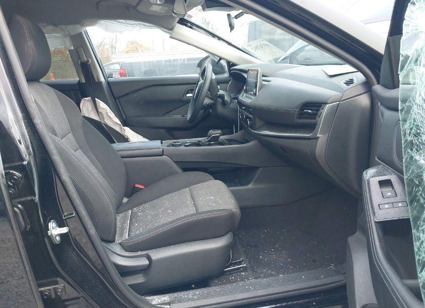 Photo 5 of 2024 Nissan Rogue SV INTELLIGENT AWD (VIN 5N1BT3BB3RC693069)