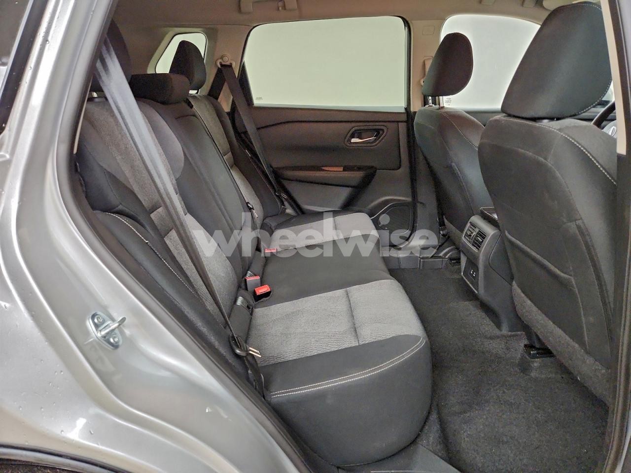 Photo 11 of 2024 NISSAN ROGUE SV (VIN 5N1BT3BB3RC750225)