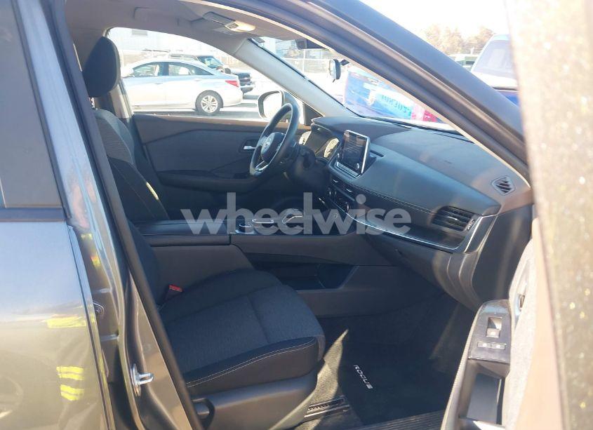 Photo 5 of 2023 Nissan Rogue SV INTELLIGENT AWD (VIN 5N1BT3BB4PC806153)