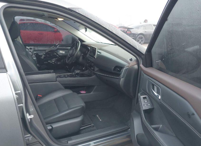 Photo 5 of 2023 Nissan Rogue SV INTELLIGENT AWD (VIN 5N1BT3BB4PC811465)