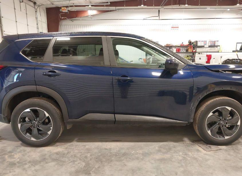 Photo 14 of 2024 Nissan Rogue SV INTELLIGENT AWD (VIN 5N1BT3BB4RC716102)