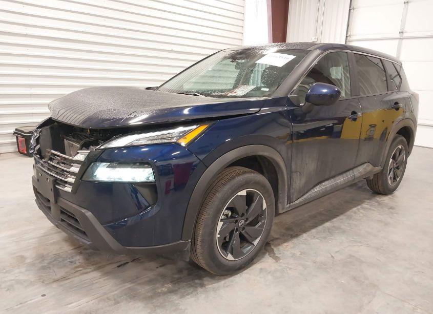 Photo 2 of 2024 Nissan Rogue SV INTELLIGENT AWD (VIN 5N1BT3BB4RC716102)