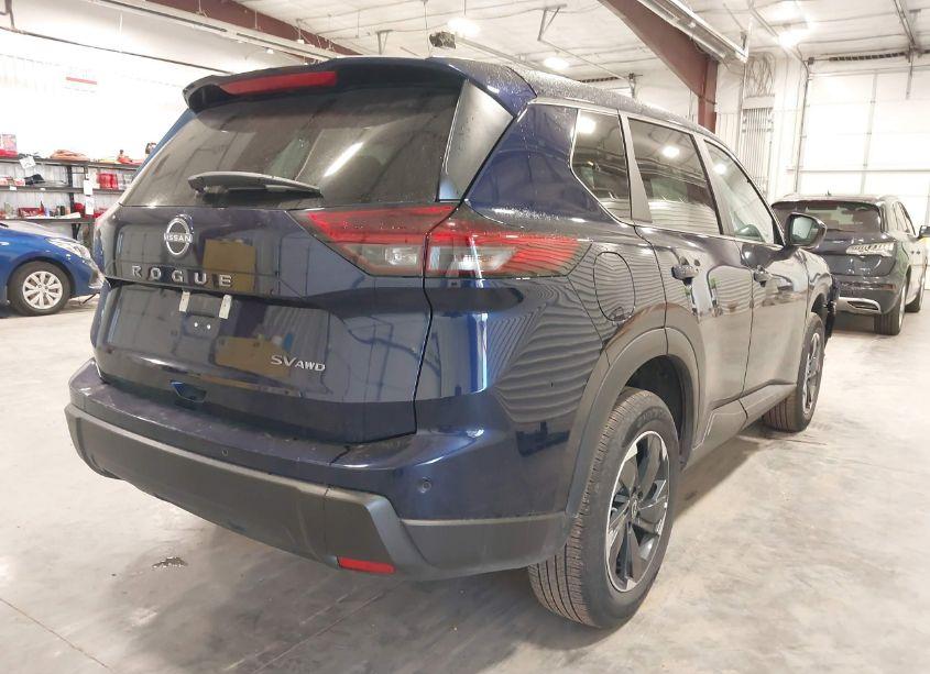 Photo 4 of 2024 Nissan Rogue SV INTELLIGENT AWD (VIN 5N1BT3BB4RC716102)