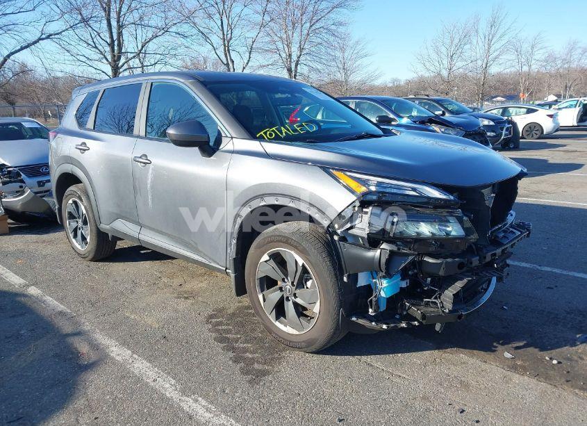 2024 Nissan Rogue SV INTELLIGENT AWD (VIN 5N1BT3BB4RC746782) main photo