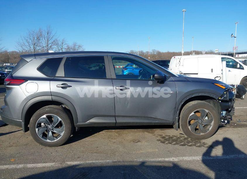 Photo 14 of 2024 Nissan Rogue SV INTELLIGENT AWD (VIN 5N1BT3BB4RC746782)