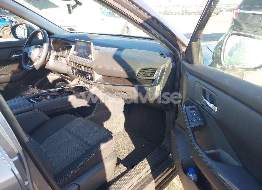 Photo 5 of 2024 Nissan Rogue SV INTELLIGENT AWD (VIN 5N1BT3BB4RC746782)