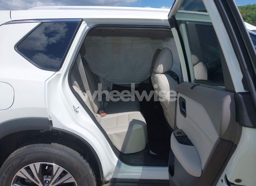 Photo 8 of 2023 Nissan Rogue SV INTELLIGENT AWD (VIN 5N1BT3BB5PC688744)