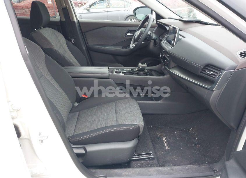 Photo 5 of 2023 Nissan Rogue SV INTELLIGENT AWD (VIN 5N1BT3BB5PC793297)