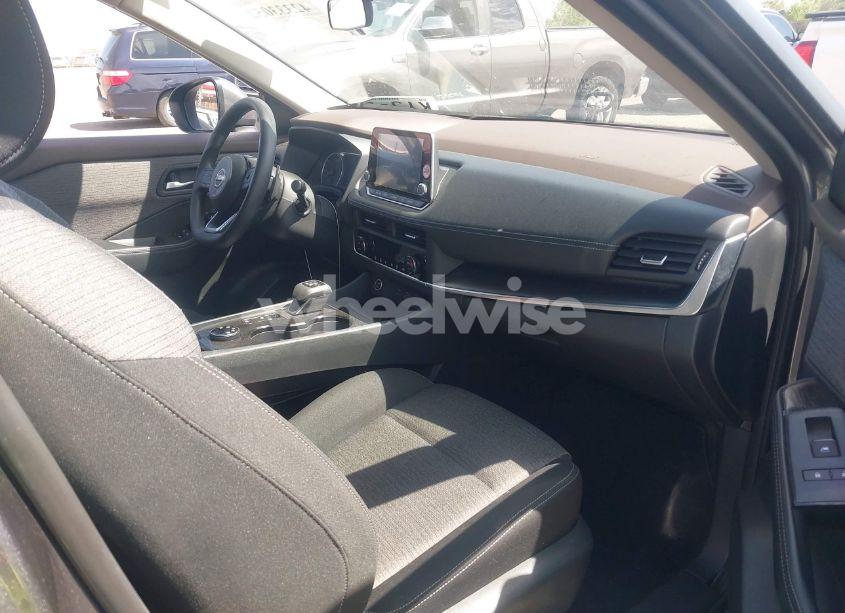 Photo 5 of 2023 Nissan Rogue SV INTELLIGENT AWD (VIN 5N1BT3BB5PC861758)