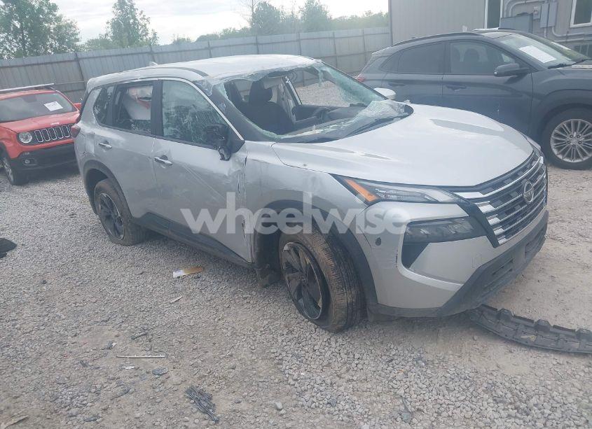 2024 Nissan Rogue SV INTELLIGENT AWD (VIN 5N1BT3BB5RC670974) main photo