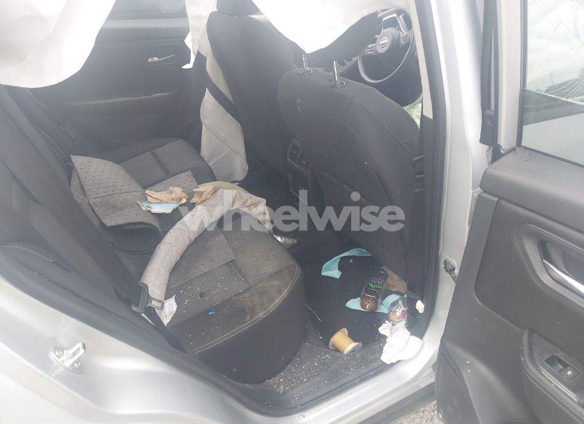 Photo 8 of 2024 Nissan Rogue SV INTELLIGENT AWD (VIN 5N1BT3BB5RC670974)