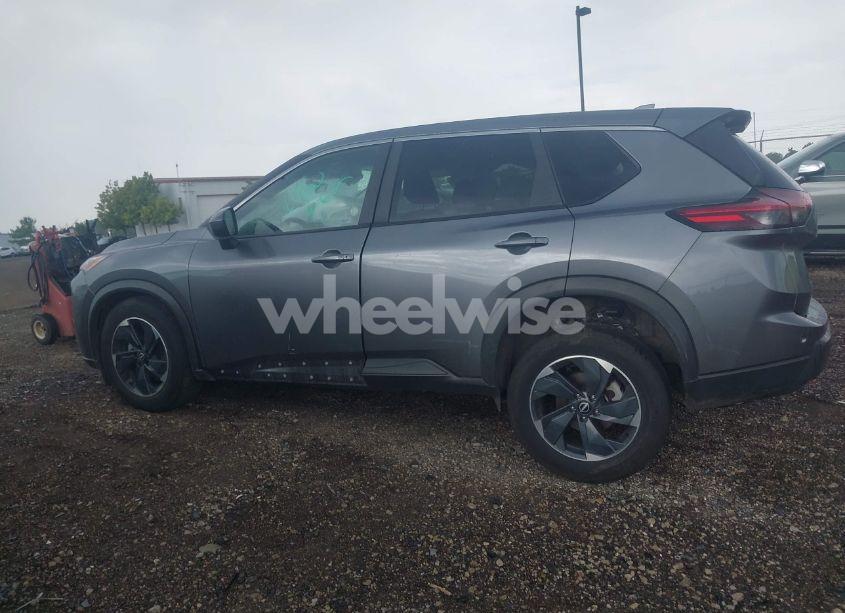Photo 14 of 2024 Nissan Rogue SV INTELLIGENT AWD (VIN 5N1BT3BB5RC695891)