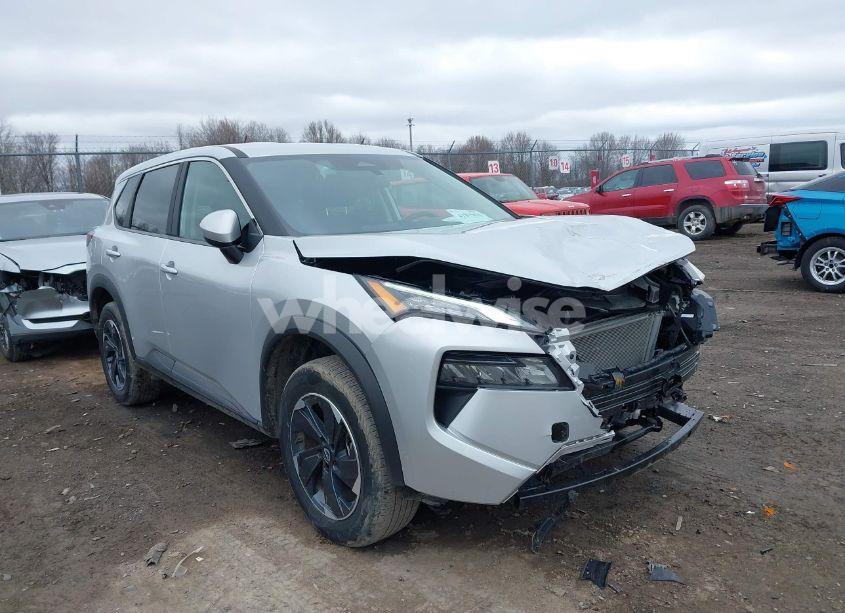 2024 Nissan Rogue SV INTELLIGENT AWD (VIN 5N1BT3BB5RC750601) main photo