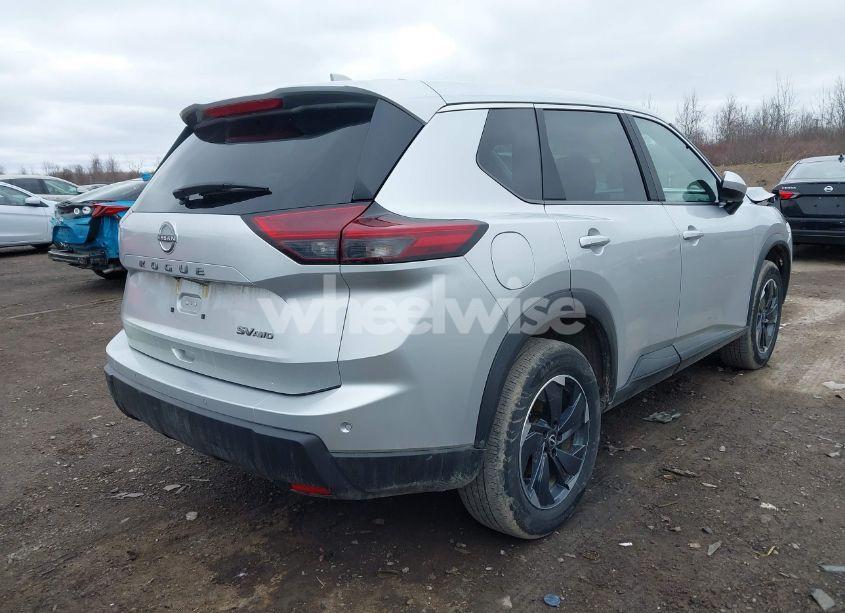 Photo 4 of 2024 Nissan Rogue SV INTELLIGENT AWD (VIN 5N1BT3BB5RC750601)