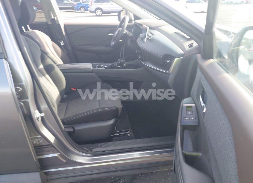 Photo 5 of 2022 Nissan Rogue SV INTELLIGENT AWD (VIN 5N1BT3BB6NC671934)