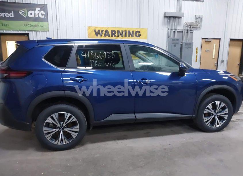 Photo 13 of 2022 Nissan Rogue SV (VIN 5N1BT3BB6NC701725)