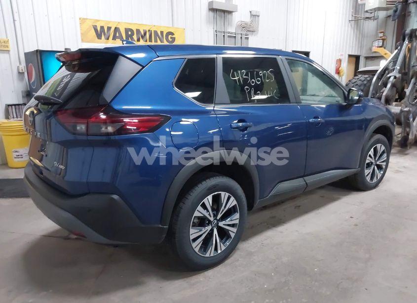 Photo 4 of 2022 Nissan Rogue SV (VIN 5N1BT3BB6NC701725)