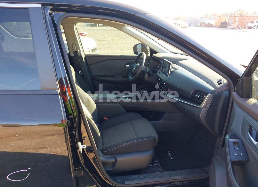 Photo 5 of 2022 Nissan Rogue SV INTELLIGENT AWD (VIN 5N1BT3BB6NC717312)