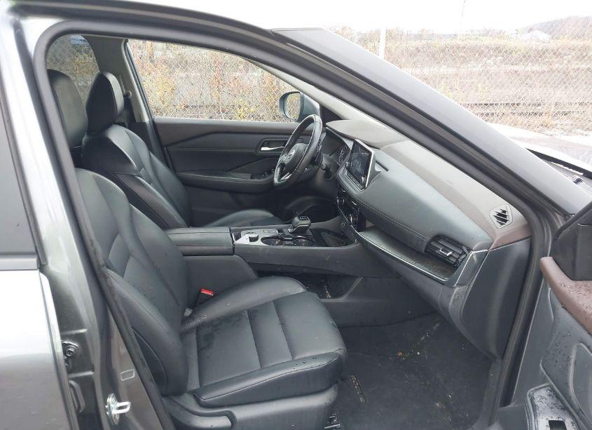 Photo 5 of 2023 Nissan Rogue SV INTELLIGENT AWD (VIN 5N1BT3BB6PC758090)
