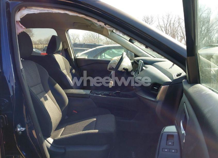 Photo 5 of 2024 Nissan Rogue SV INTELLIGENT AWD (VIN 5N1BT3BB6RC691820)