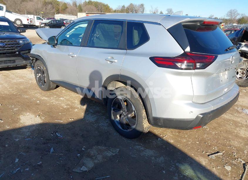 Photo 3 of 2024 Nissan Rogue SV INTELLIGENT AWD (VIN 5N1BT3BB6RC692109)