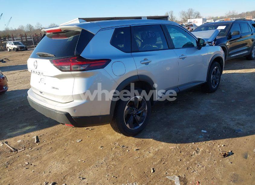 Photo 4 of 2024 Nissan Rogue SV INTELLIGENT AWD (VIN 5N1BT3BB6RC692109)