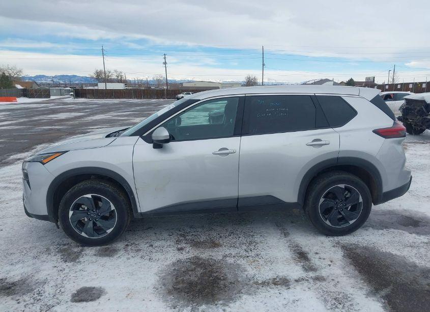 Photo 14 of 2024 Nissan Rogue SV INTELLIGENT AWD (VIN 5N1BT3BB6RC706610)