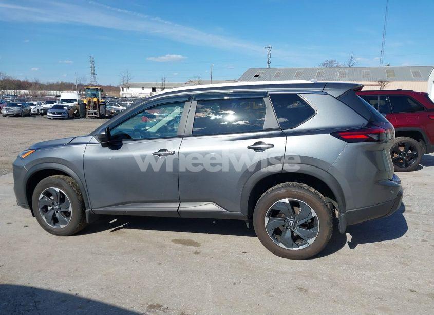 Photo 14 of 2024 Nissan Rogue SV INTELLIGENT AWD (VIN 5N1BT3BB6RC718577)