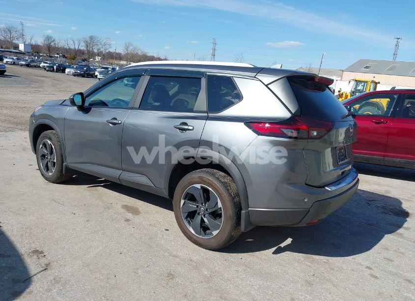 Photo 3 of 2024 Nissan Rogue SV INTELLIGENT AWD (VIN 5N1BT3BB6RC718577)