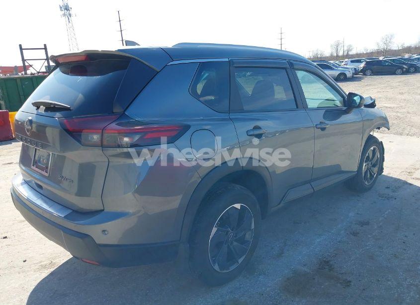 Photo 4 of 2024 Nissan Rogue SV INTELLIGENT AWD (VIN 5N1BT3BB6RC718577)