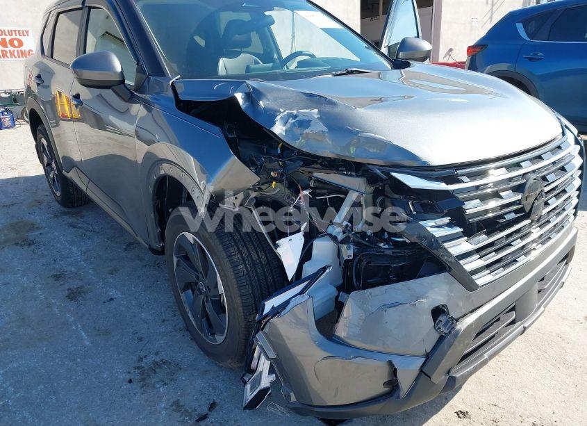 Photo 6 of 2024 Nissan Rogue SV INTELLIGENT AWD (VIN 5N1BT3BB6RC718577)