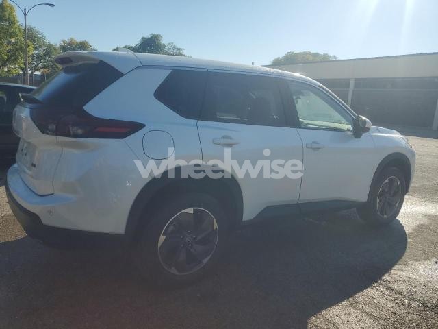 Photo 4 of 2025 NISSAN ROGUE SV (VIN 5N1BT3BB6SC798727)