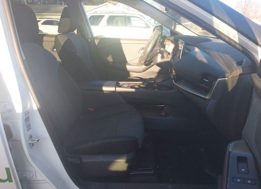 Photo 5 of 2023 Nissan Rogue SV INTELLIGENT AWD (VIN 5N1BT3BB7PC685053)