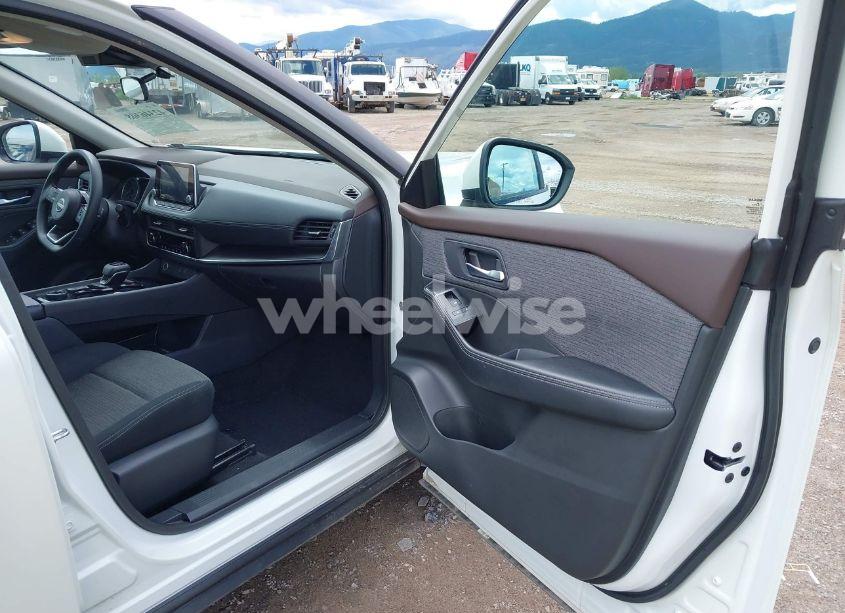 Photo 5 of 2023 Nissan Rogue SV INTELLIGENT AWD (VIN 5N1BT3BB7PC931065)