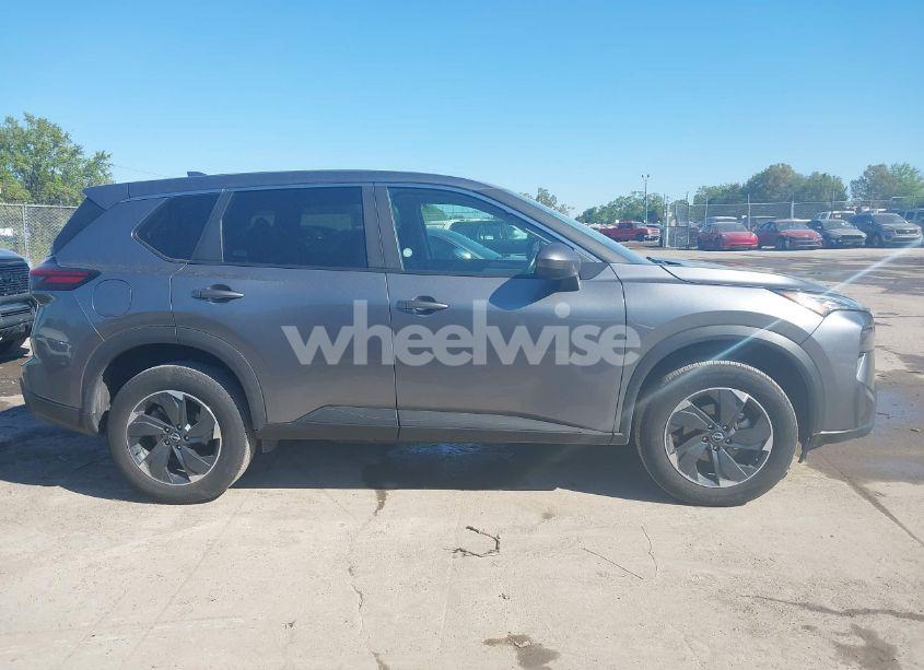 Photo 13 of 2024 Nissan Rogue SV INTELLIGENT AWD (VIN 5N1BT3BB7RC697027)