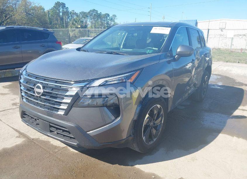 Photo 2 of 2024 Nissan Rogue SV INTELLIGENT AWD (VIN 5N1BT3BB7RC697027)