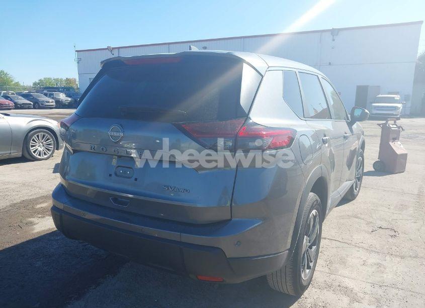 Photo 4 of 2024 Nissan Rogue SV INTELLIGENT AWD (VIN 5N1BT3BB7RC697027)