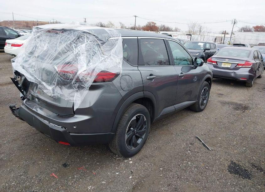 Photo 4 of 2024 Nissan Rogue SV INTELLIGENT AWD (VIN 5N1BT3BB7RC699375)